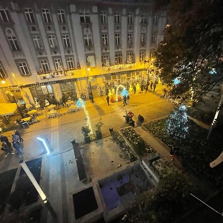 Apartament Centru Vechi クラヨーヴァ エクステリア 写真